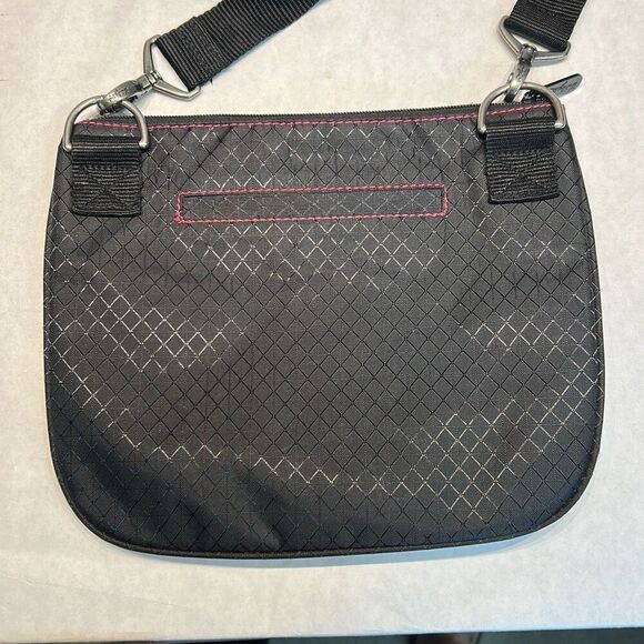 thirty-one Crossbody Shoulder Bag Purse Slim Nylon Black Pink Stitch Adjustable - Picture 5 of 7